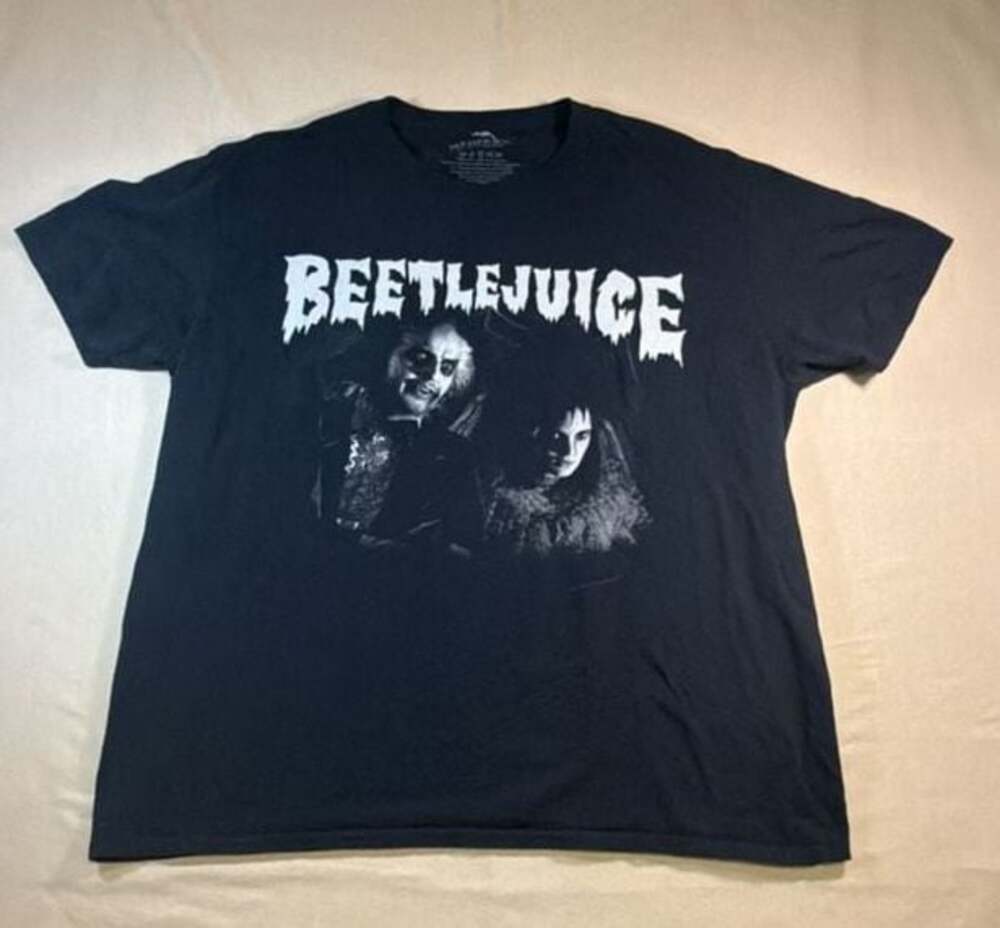 Beetlejuice Movie Graphic T-Shirt Lydia and Beetlejuice Black XL